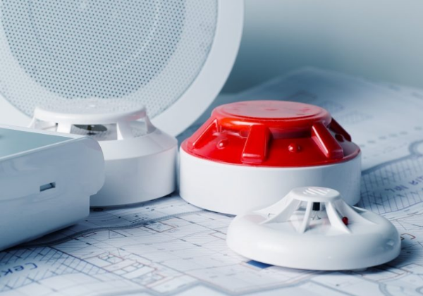 Hệ thống báo cháy không dây và có dây