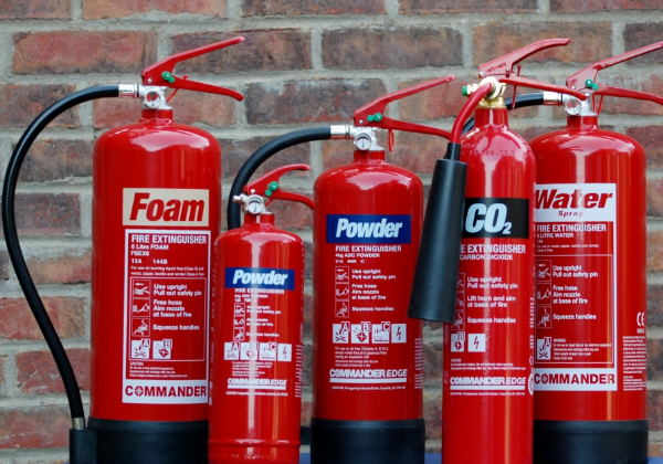 Những lợi thế của bình chữa cháy bột hóa chất khô là gì?